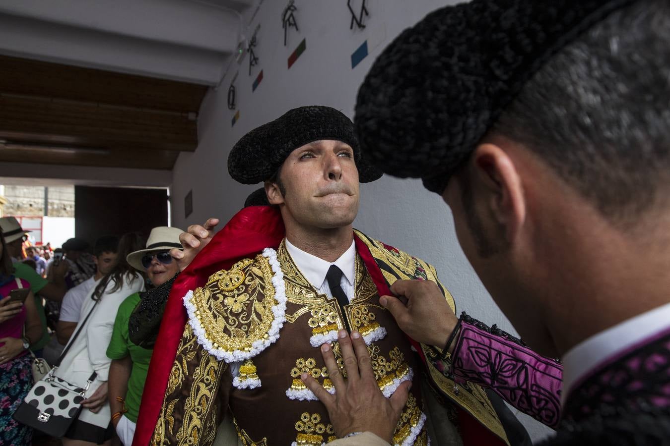 Fotos: Perera sale por la puerta grande en la segunda corrida de toros de la Feria de Santiago