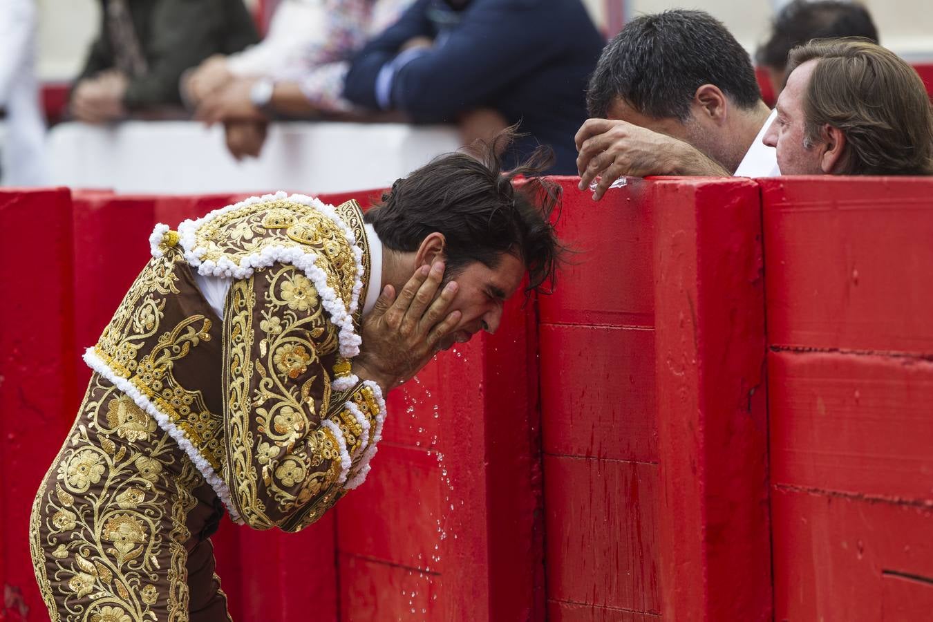 Fotos: Perera sale por la puerta grande en la segunda corrida de toros de la Feria de Santiago