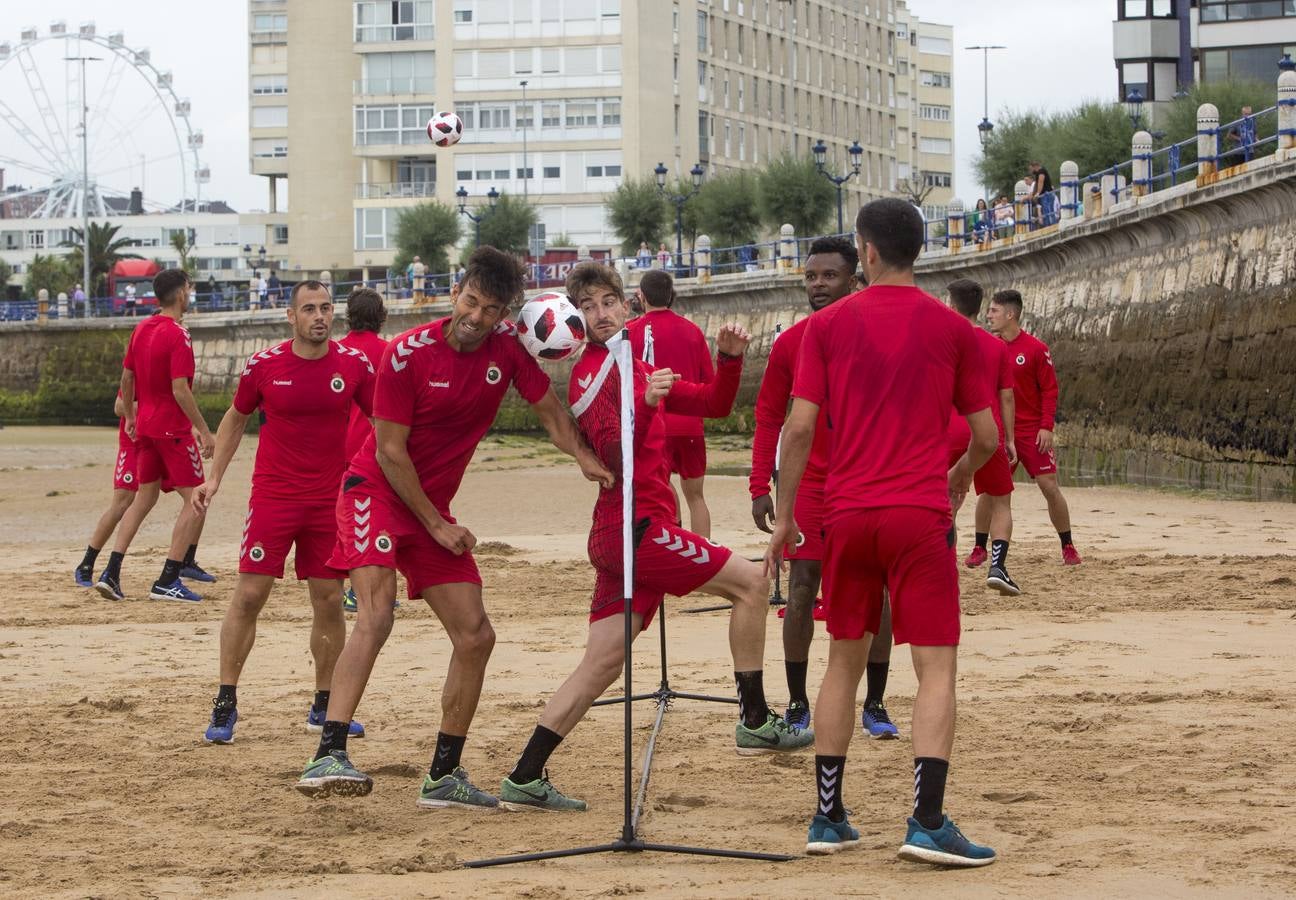 Fotos: El Racing entrena en la Segunda de El Sardinero
