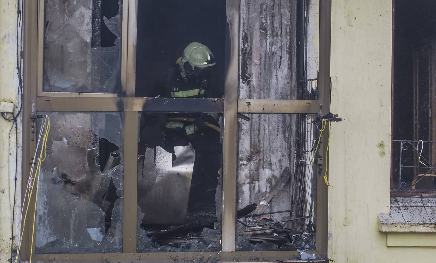 Fotos: Incendio en la calle San Sebastián de Santander