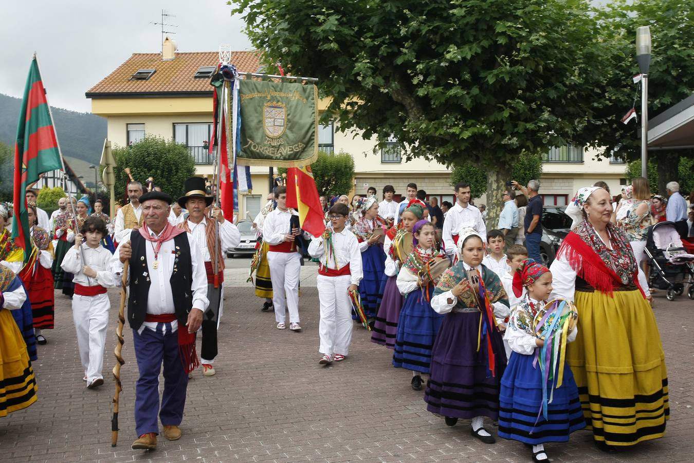 Fotos: El pueblo de Tanos honra a su patrona Santa Ana