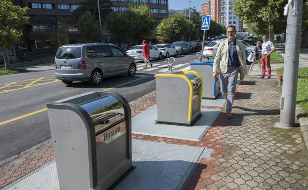 Ya pueden utilizarse los 87 contenedores soterrados renovados en El Sardinero