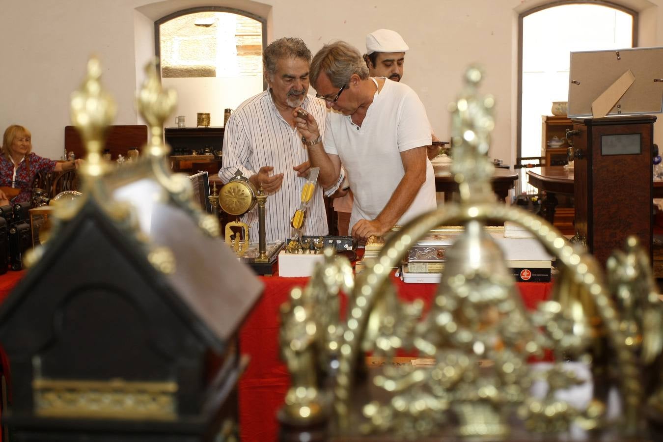 Más de 90 expositores de cinco países y 10 comunidades autónomas, y más de 42.000 objetos vintage, retro, almoneda y antigüedades en la XIX Feria Desembalaje Cantabria