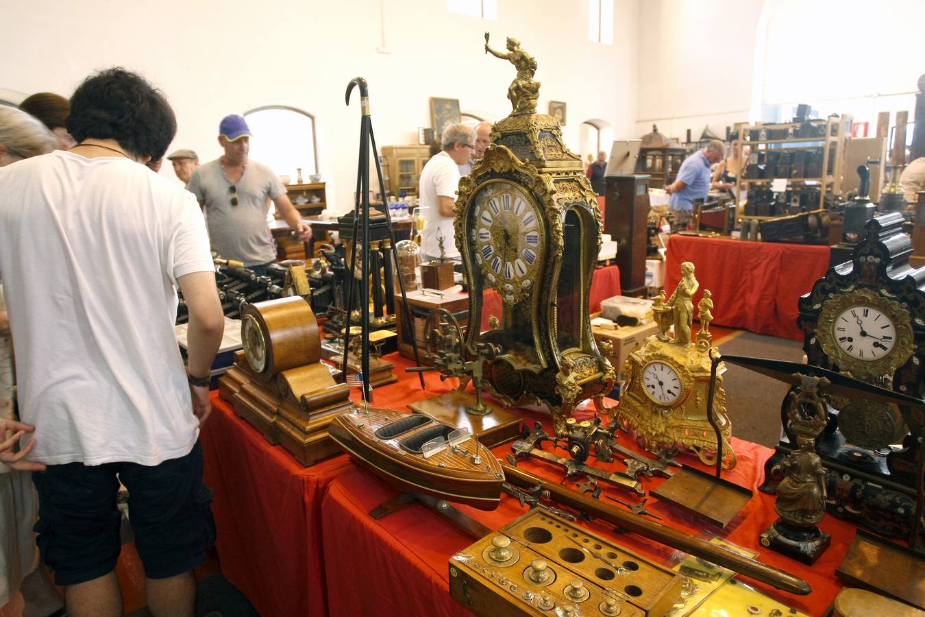 Más de 90 expositores de cinco países y 10 comunidades autónomas, y más de 42.000 objetos vintage, retro, almoneda y antigüedades en la XIX Feria Desembalaje Cantabria