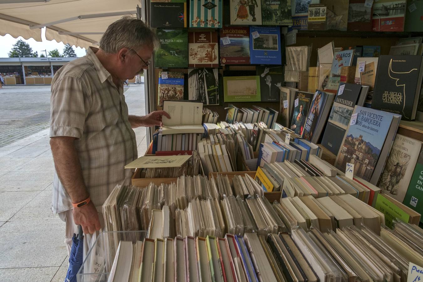 Fotos: Feria del libro viejo en Santander