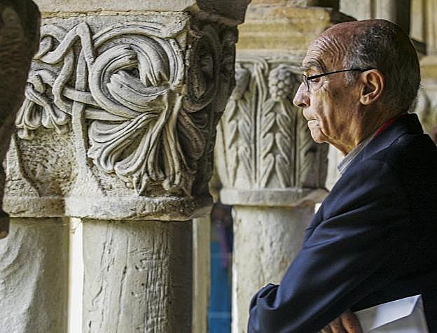 El autor de 'El hombre duplicado', José Saramago, en su visita en 2007 a Santillana donde participó en 'Lecciones y maestros'.