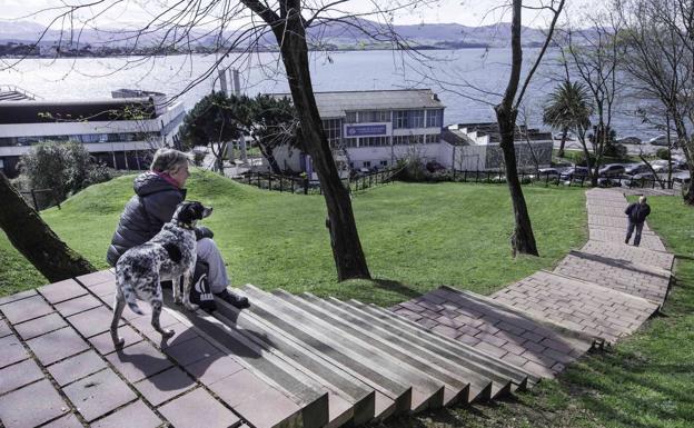 Santander destinará 200.000 euros a mejorar las zonas de esparcimiento para perros