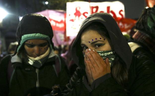 Manifestantes a favor de la despenalización del aborto en Buenos Aires.