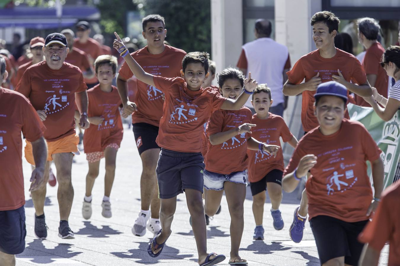 Fotos: Una causa solidaria para correr en Noja