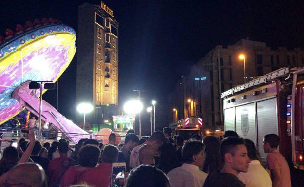 La atracción de las ferias averiada en Torrelavega permanece precintada