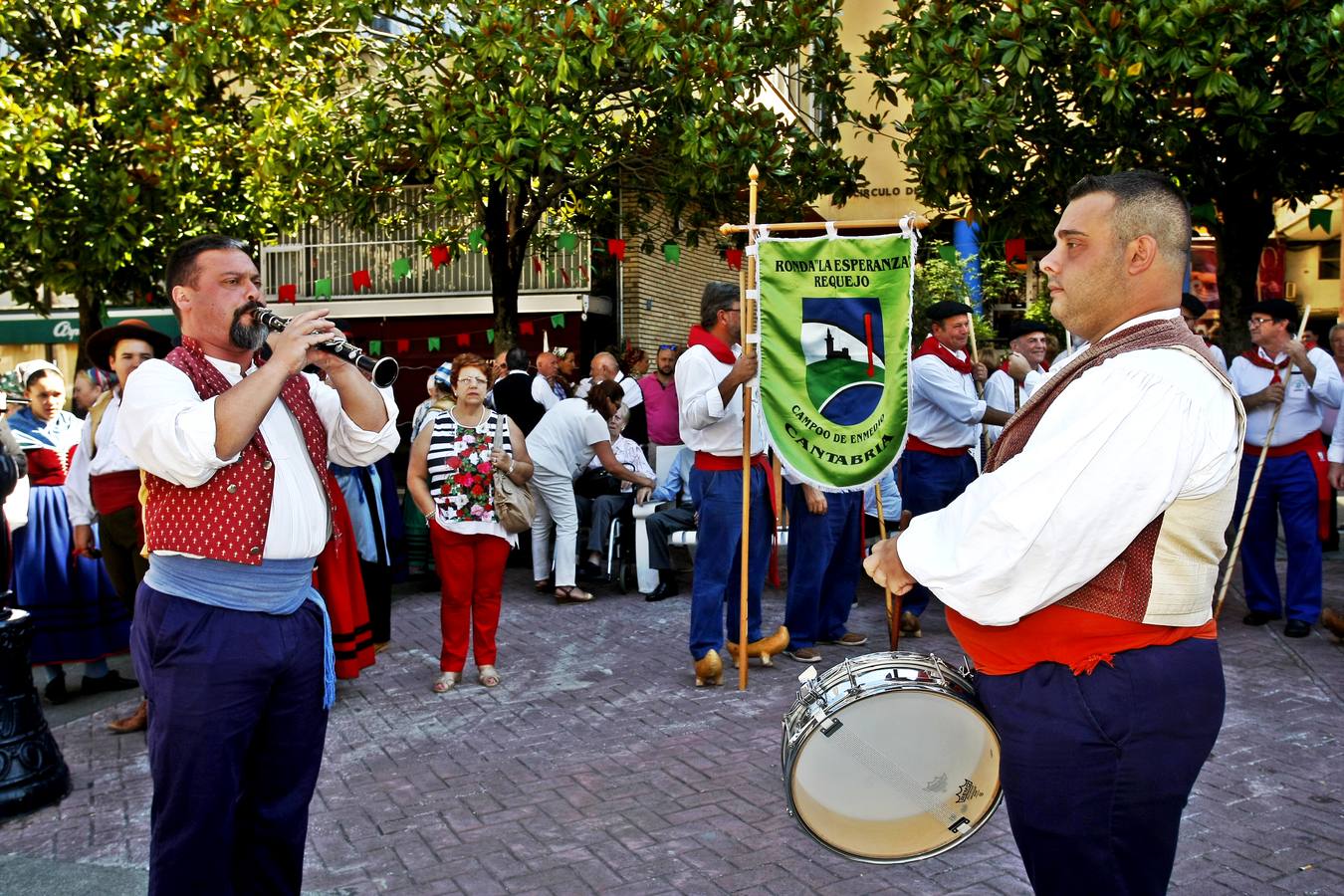 Fotos: Folclore cántabro en las fiestas de