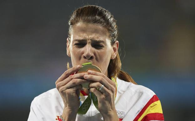 Ruth Beitia, con su oro olímpico en los Juegos de Río de Janeiro 2016.