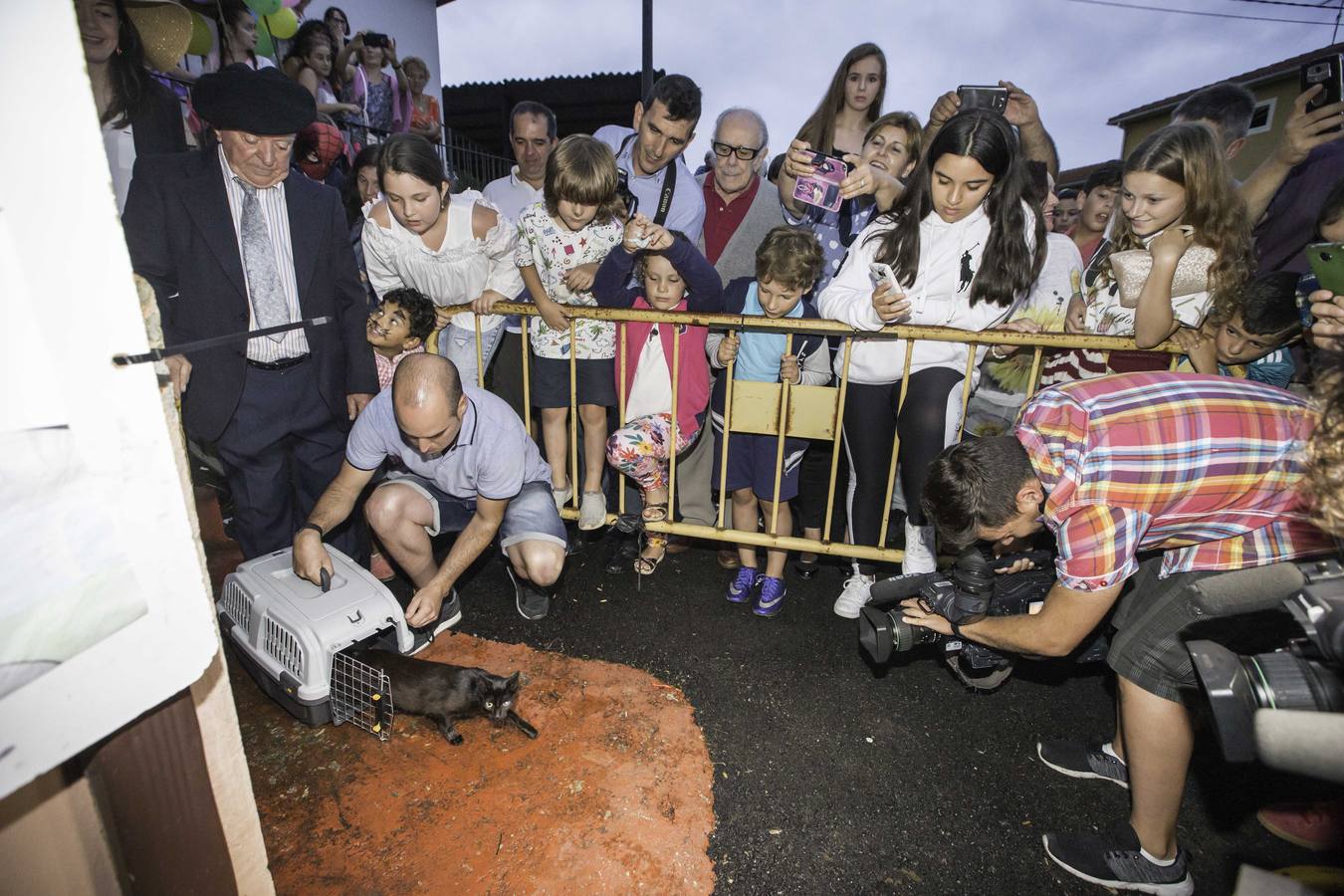 Fotos: Carasa volvió a soltar a la Gata Negra