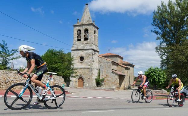 Pablo Herrero y María Pujol ganan en Los Corrales