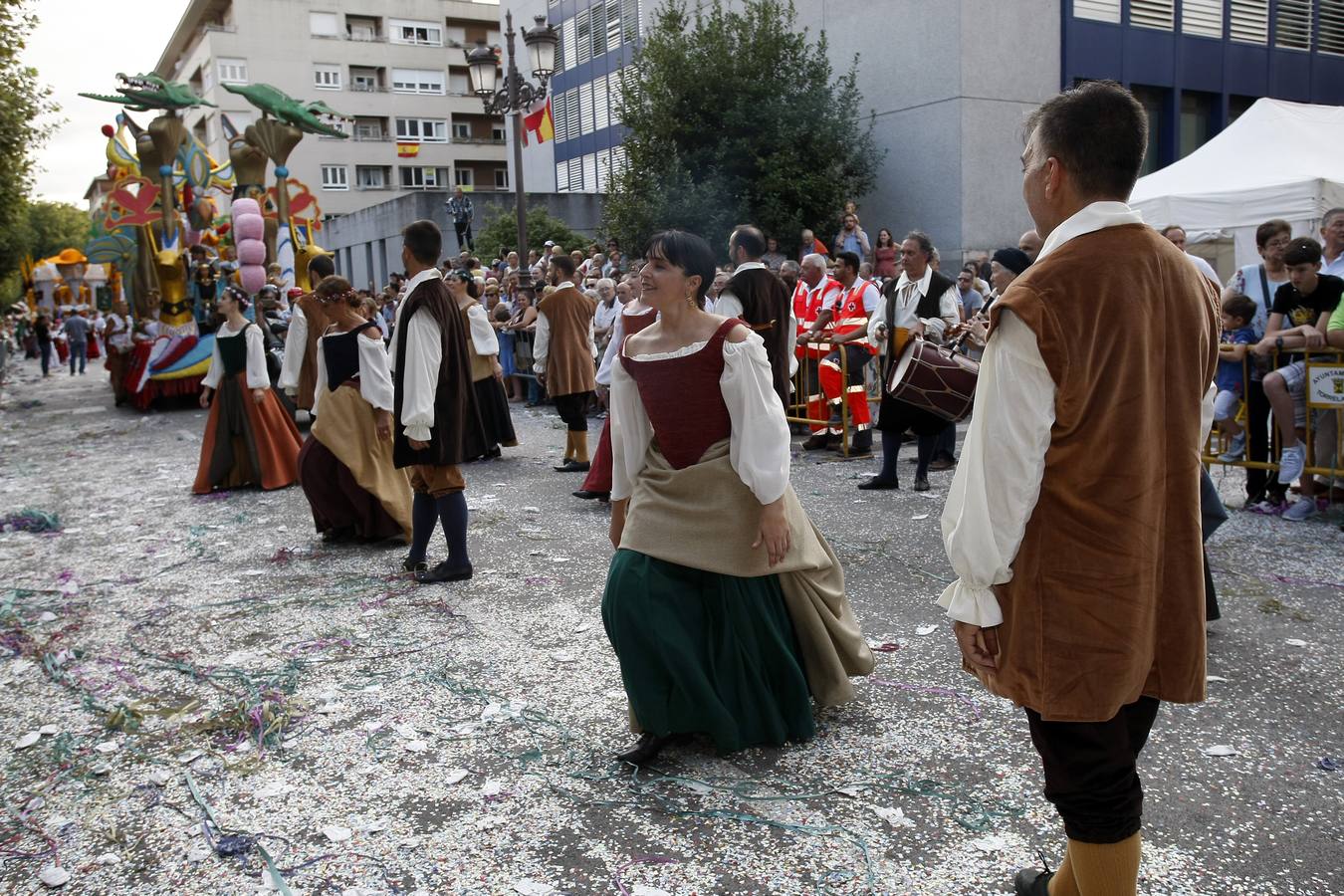 'El hombre de la Mancha' y 'Esculturas Móviles', ganadores en la Gala Foral de Torrelavega