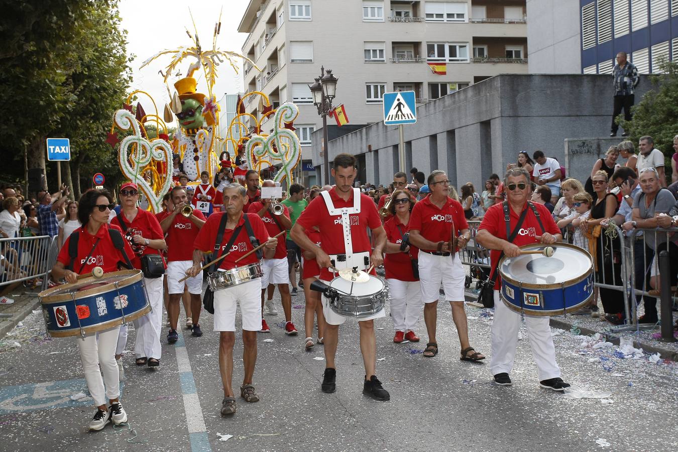 'El hombre de la Mancha' y 'Esculturas Móviles', ganadores en la Gala Foral de Torrelavega