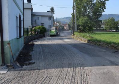 Imagen secundaria 1 - Finaliza la reparación y pavimentación de viales en Vioño y Quijano