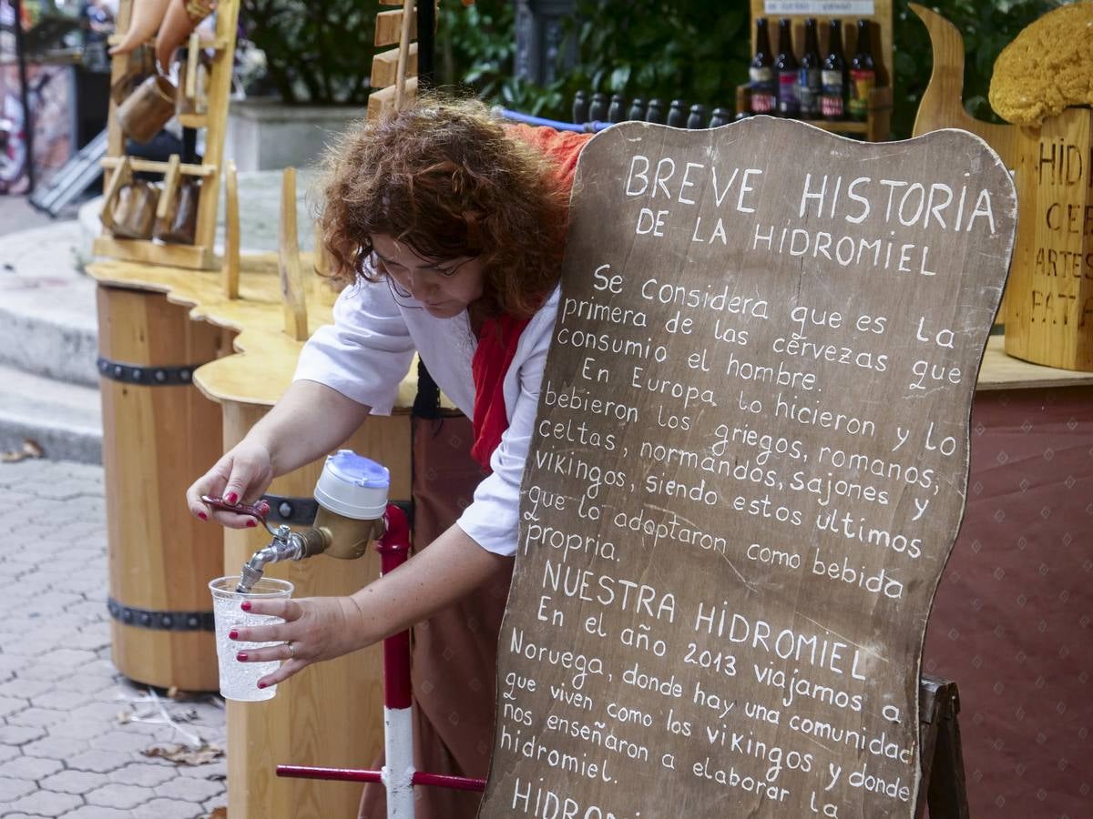 El Mercado Romano, que estará instalado en la Alameda de Oviedo desde hoy y hasta el domingo, 26 de agosto, abre las actividades organizadas por el Ayuntamiento de Santander con motivo de la festividad de los Santos Mártires, patronos de la ciudad.