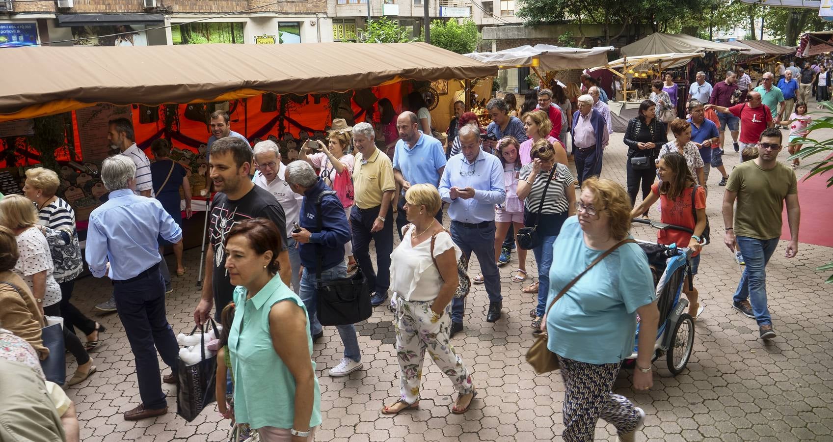 El Mercado Romano, que estará instalado en la Alameda de Oviedo desde hoy y hasta el domingo, 26 de agosto, abre las actividades organizadas por el Ayuntamiento de Santander con motivo de la festividad de los Santos Mártires, patronos de la ciudad.