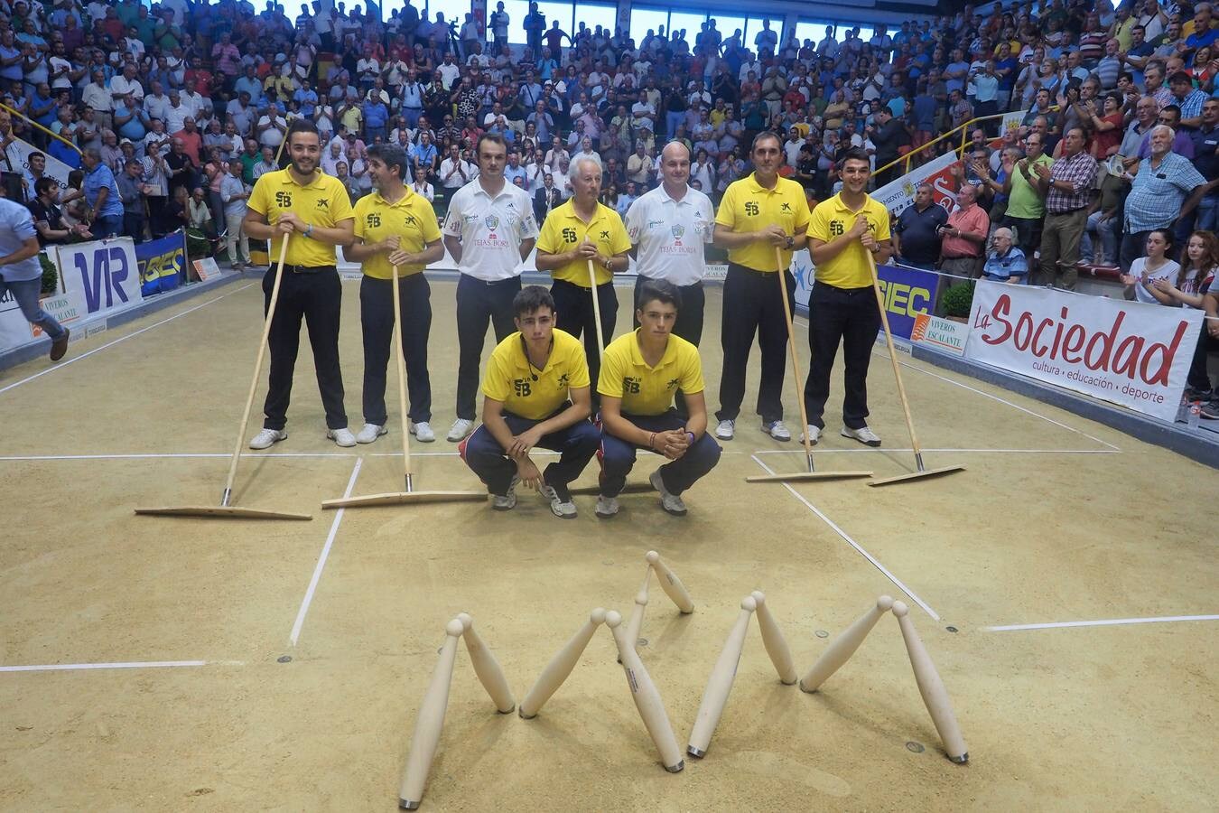 Su gran rival, Jesús Salmón, tuvo que conformarse con la segunda plaza, justo por delante de Víctor González, que cerró el podio en Torrelavega