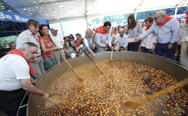 Ucieda engrandece al cocido montañés