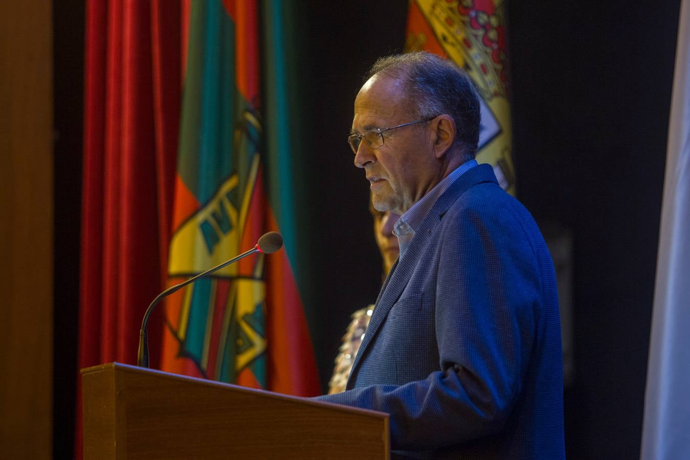 Fotos: El Coro Ronda Garcilaso recibe la Medalla de Oro de Torrelavega