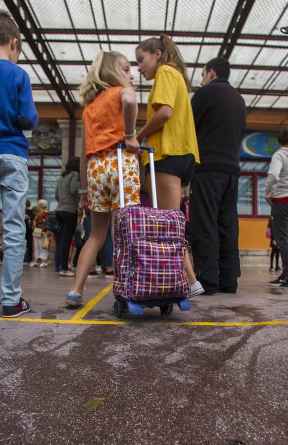 Fotos: La vuelta al &#039;cole&#039; en una jornada de huelga de maestros