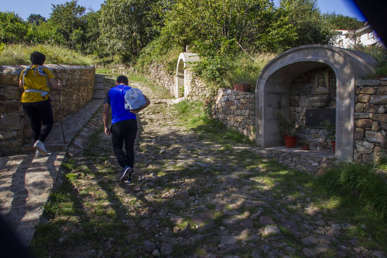 Fotos: Peregrinos en San Sebastián de Garabaldal