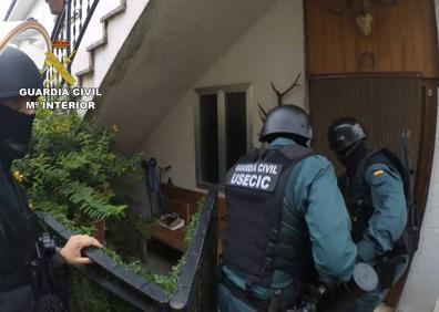 Imagen secundaria 1 - Detienen a «uno de los traficantes más &#039;fuertes&#039; de la zona centro de Cantabria»