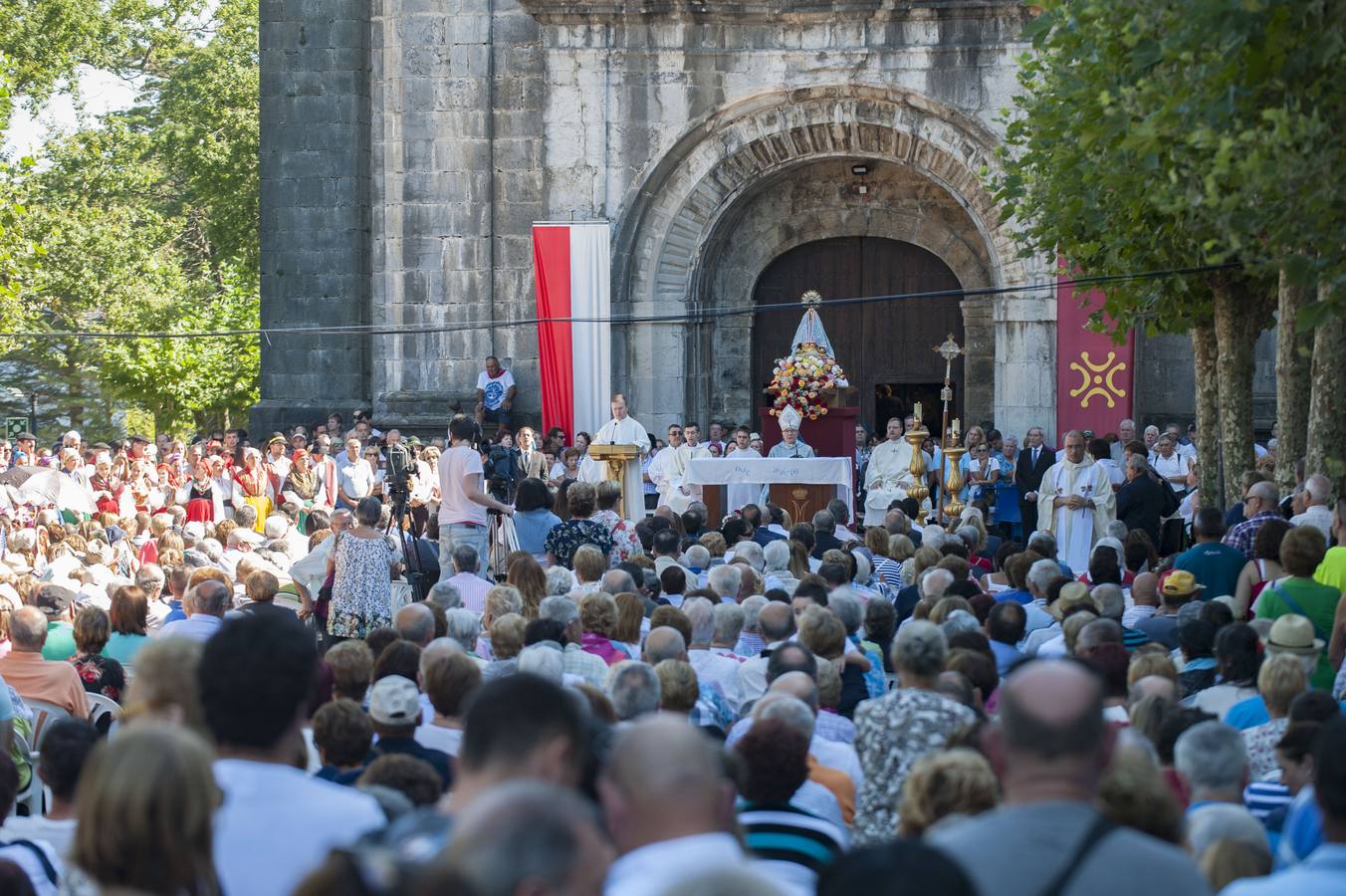 Fotos: Cantabria rinde honores a su patrona