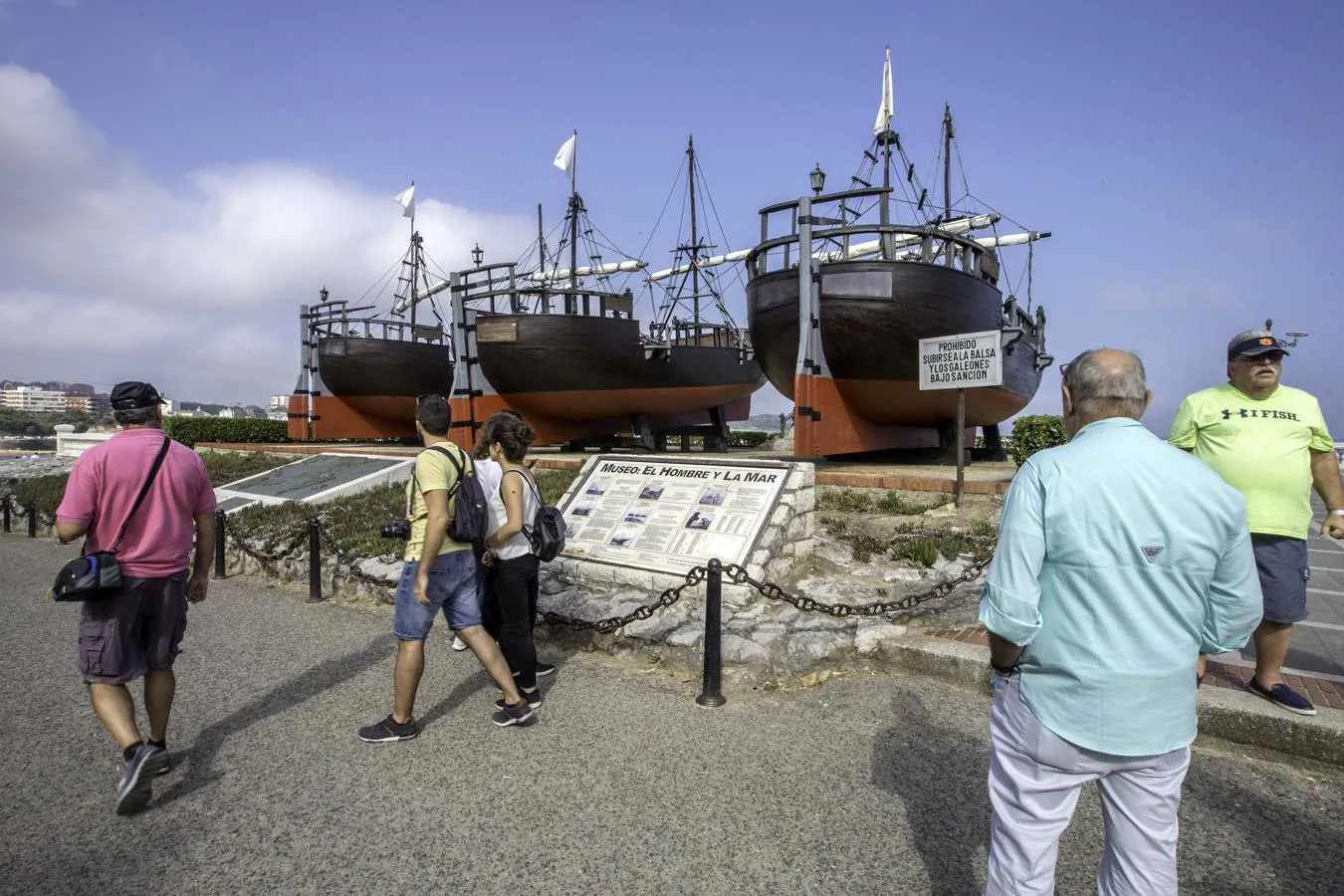 El Ayuntamiento restaura los barcos con los que el explorador Vital Alsar navegó hace cuarenta años desde México hasta Santander 