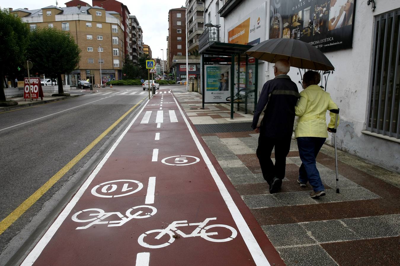Fotos: Así es el primer carril bici que entra en la ciudad de Torrelavega