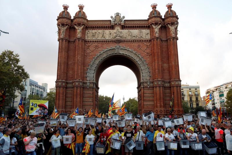 180.000 personas han acudido a la manifestación de Barcelona para conmemorar el primer aniversario del 1-O, según la Guardia Urbana