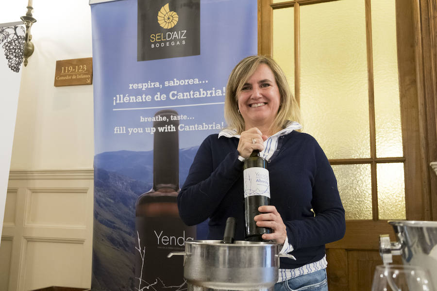 El tinto Lusía, de Cayo, y el Yenda Albariño Fermentado, de Sel D'Aiz, ganan el premio que anualmente otorgan los sumilleres