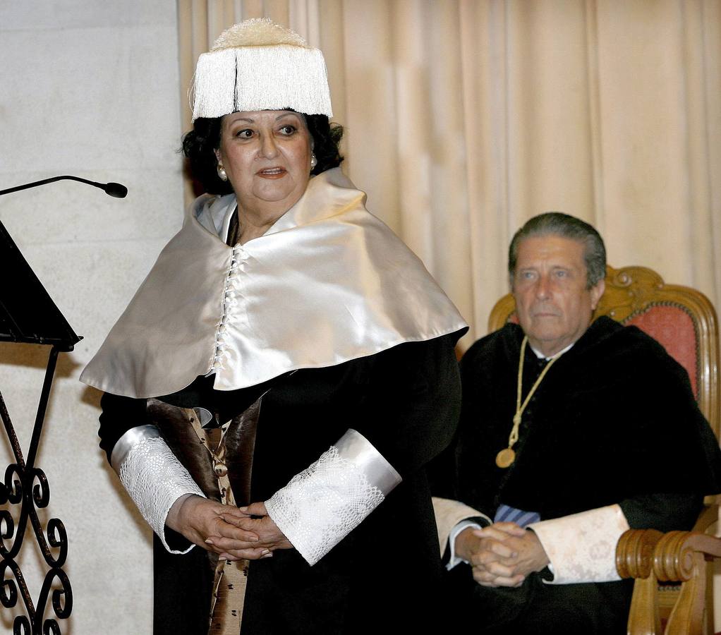 Montserrat Caballé actuó varias veces en Cantabria y estuvo vinculada a la UIMP, donde fue nombrada Doctora Honoris Causa