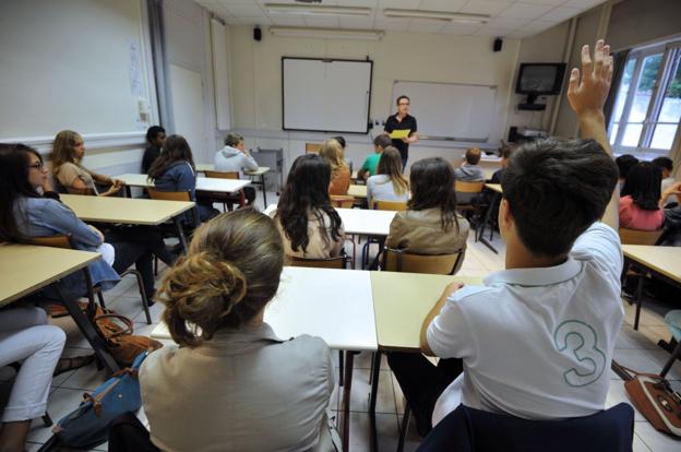 Este curso, 641 docentes interinos ejercen en Cantabria con contrato a tiempo parcial, 471 de ellos en institutos de Secundaria. 