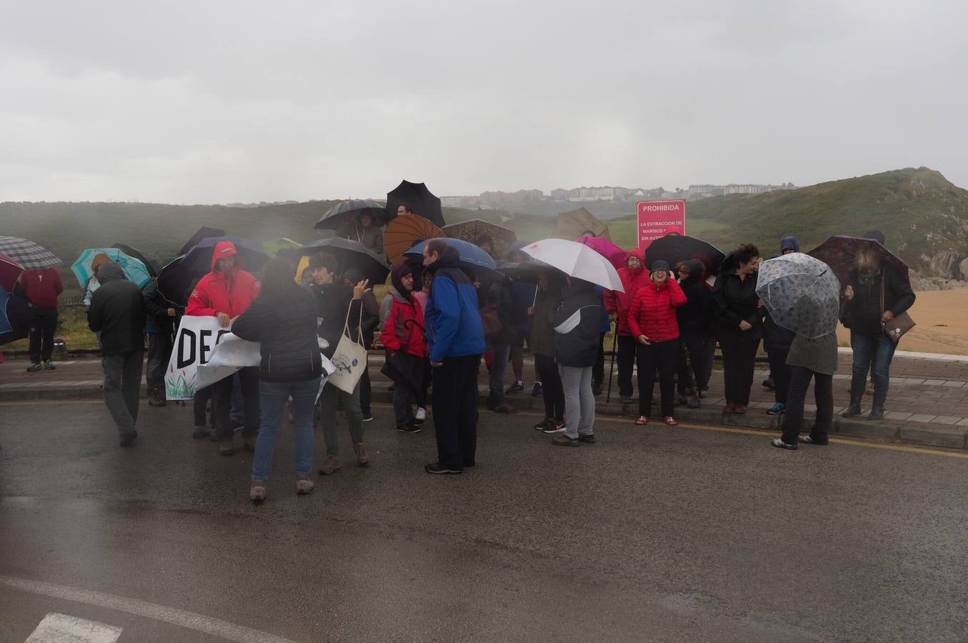 Fotos: Marcha contra la instalación de la futura depuradora en Cuchía