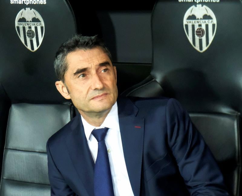 Valverde, en el banquillo de Mestalla.