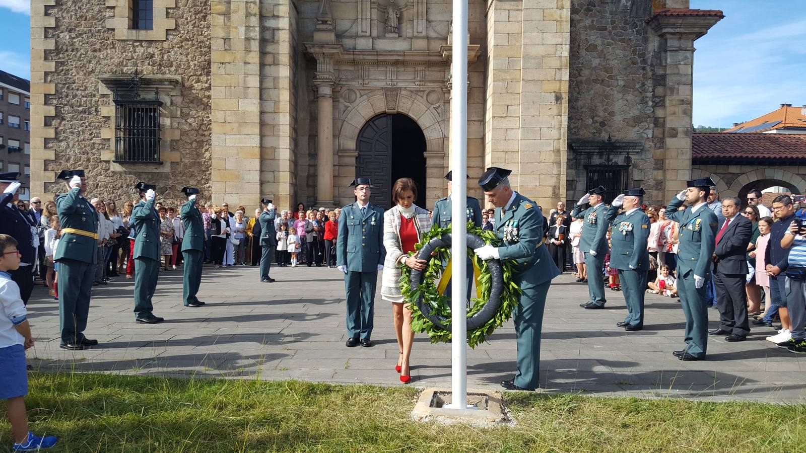 Homenaje a los caídos en Los Corrales de Buelna