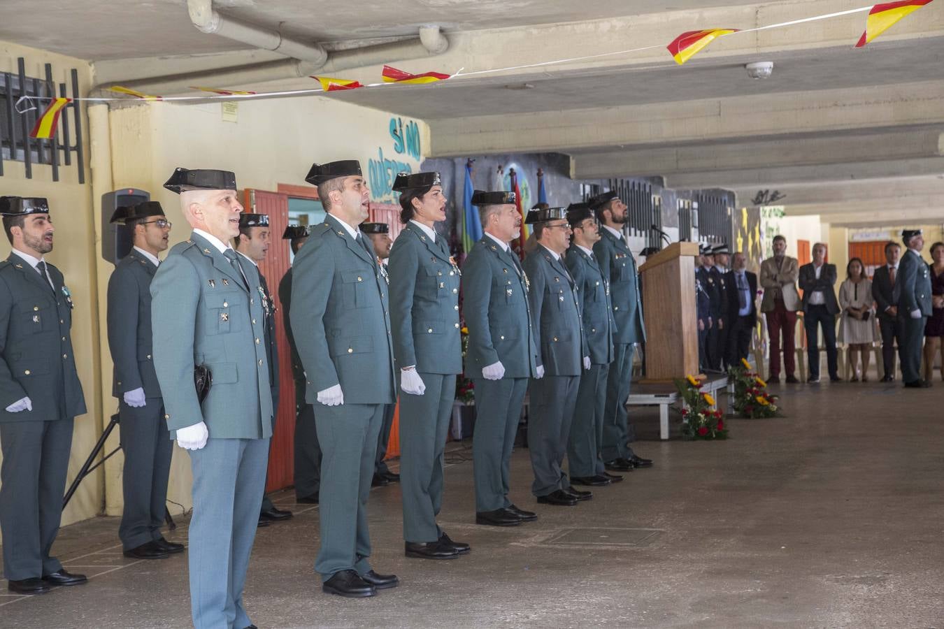 Acto de celebración del Pilar en el cuartel de Camargo.