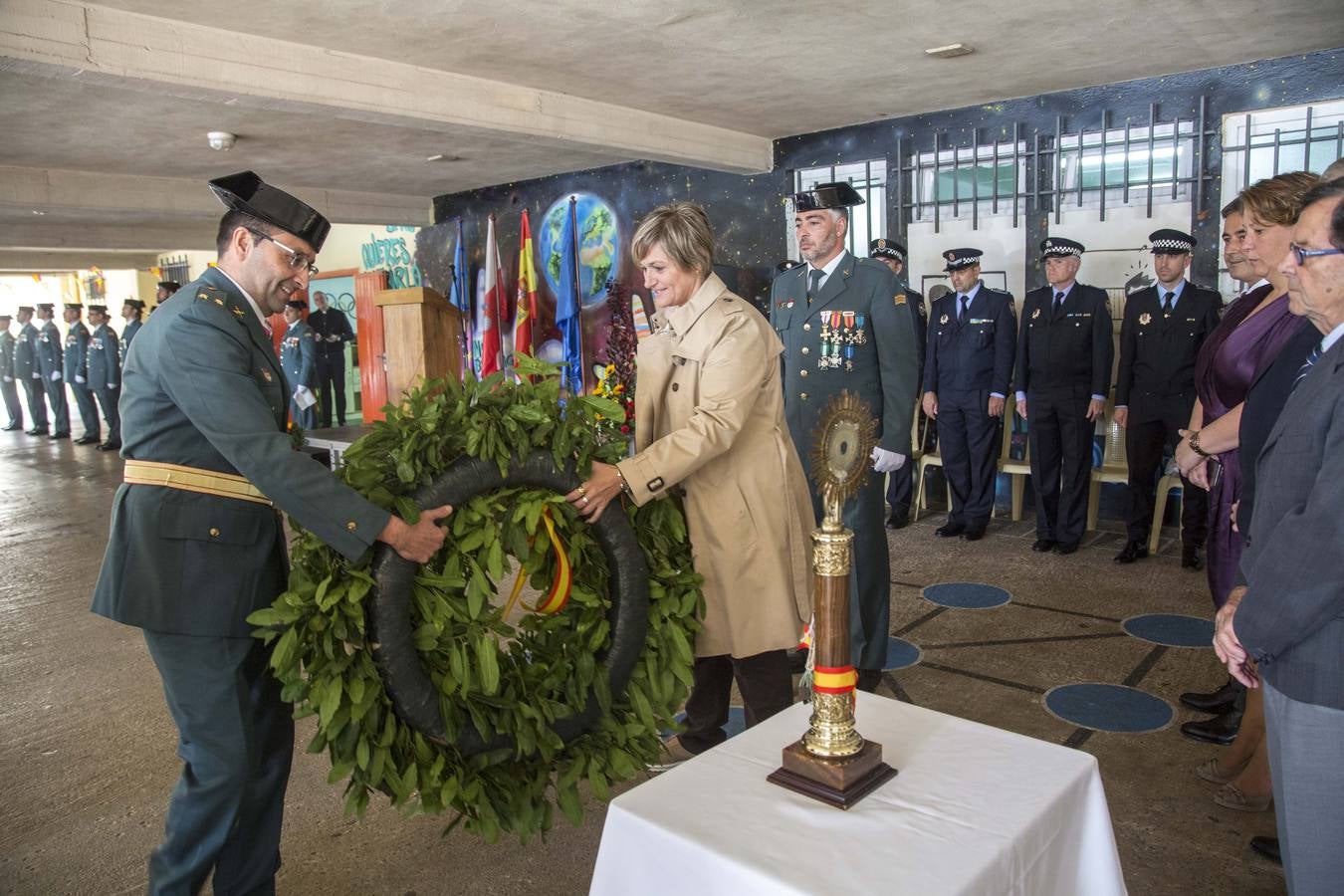 Acto de celebración del Pilar en el cuartel de Camargo.