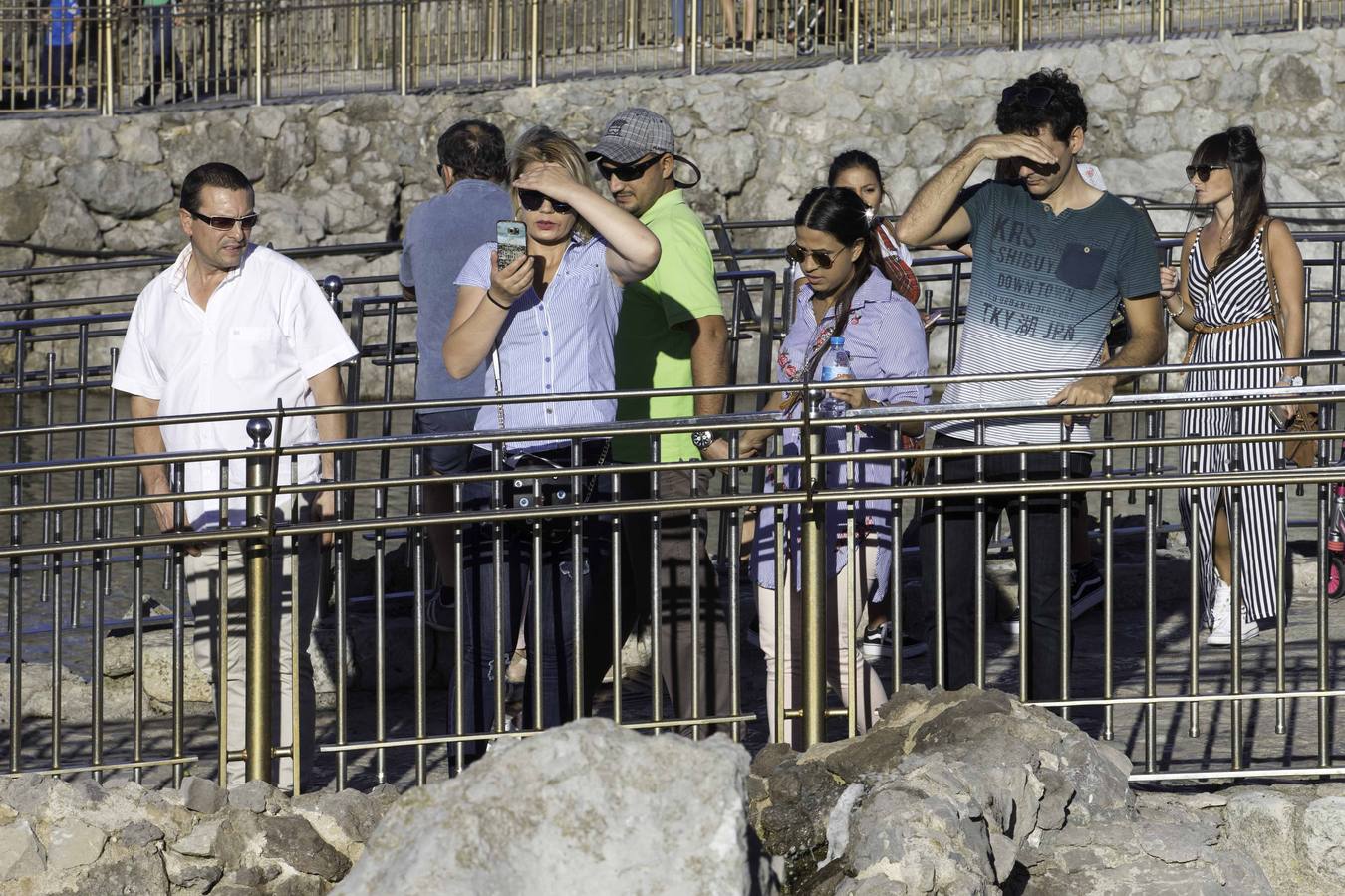 Fotos: Los turistas llenan Cantabria en este Puente del Pilar