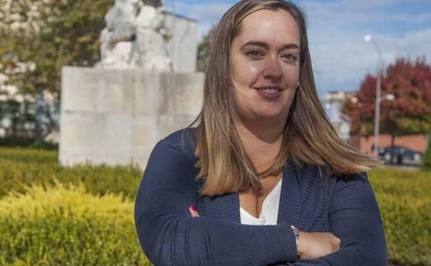 María Martínez Minchero, frente a la Facultad de Ciencias.