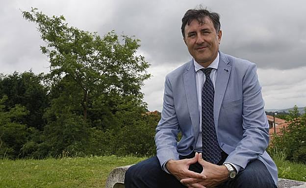 El consejero de Educación Fernández Mañanes.