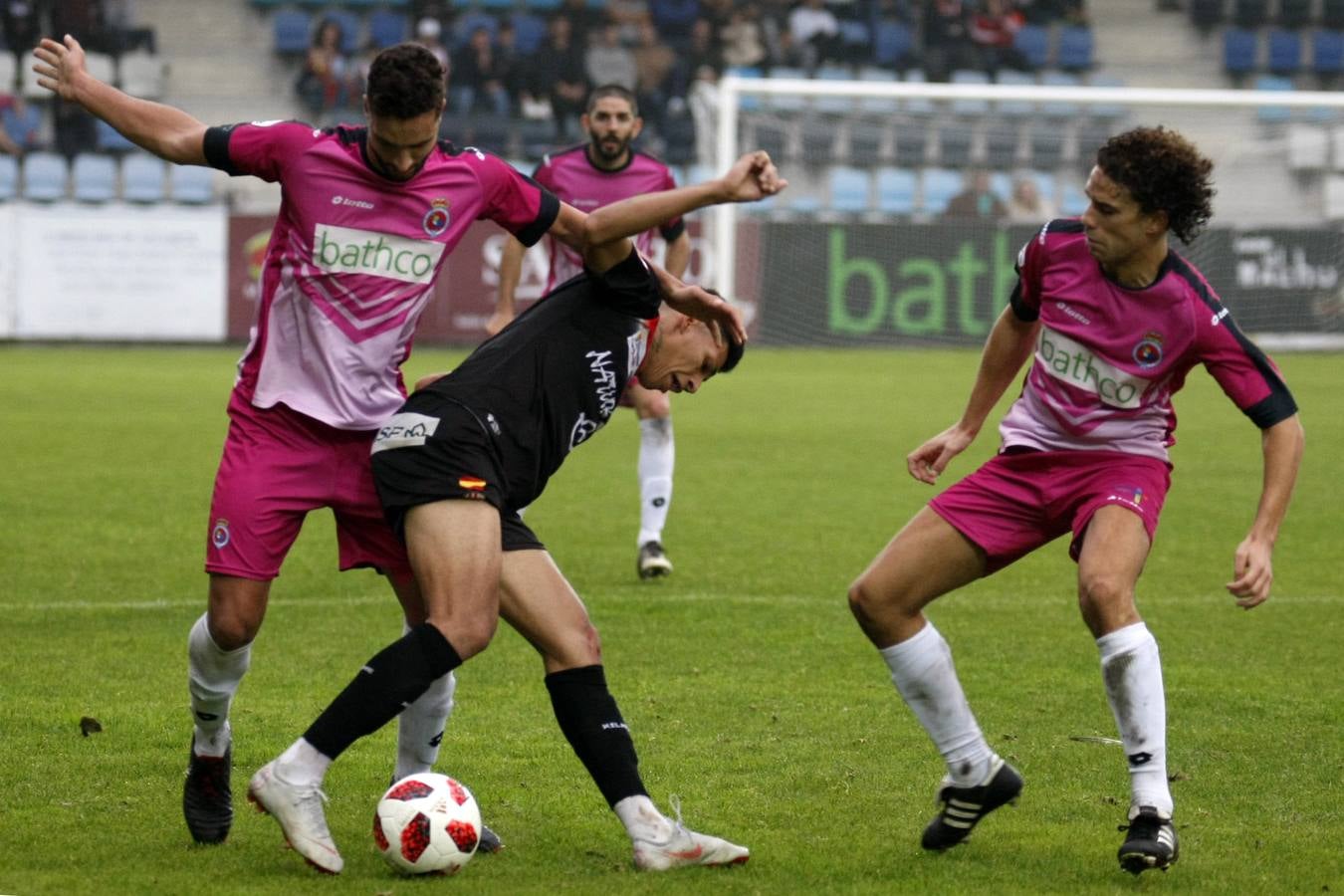 Fotos: Las imágenes del partido de La Gimnástica