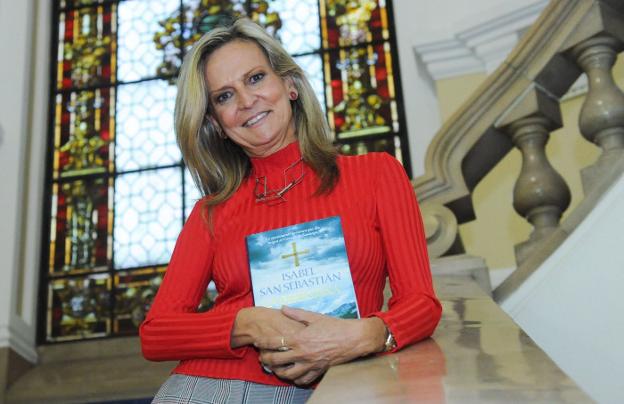 La periodista Isabel San Sebastián participa hoy en el Aula de Cultura de El Diario Montañés, en el Ateneo.