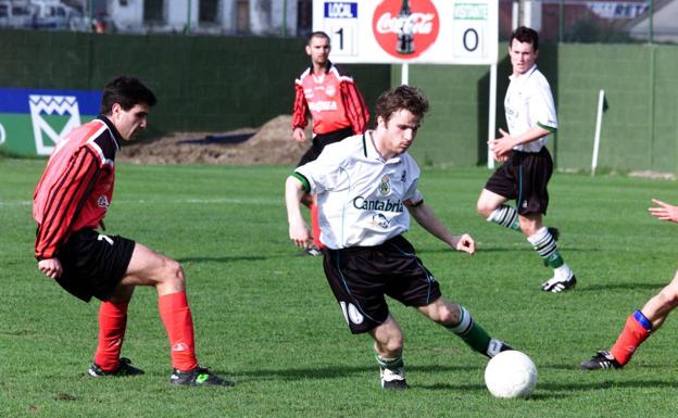 ElRacing B, durante un partido en 2000. 