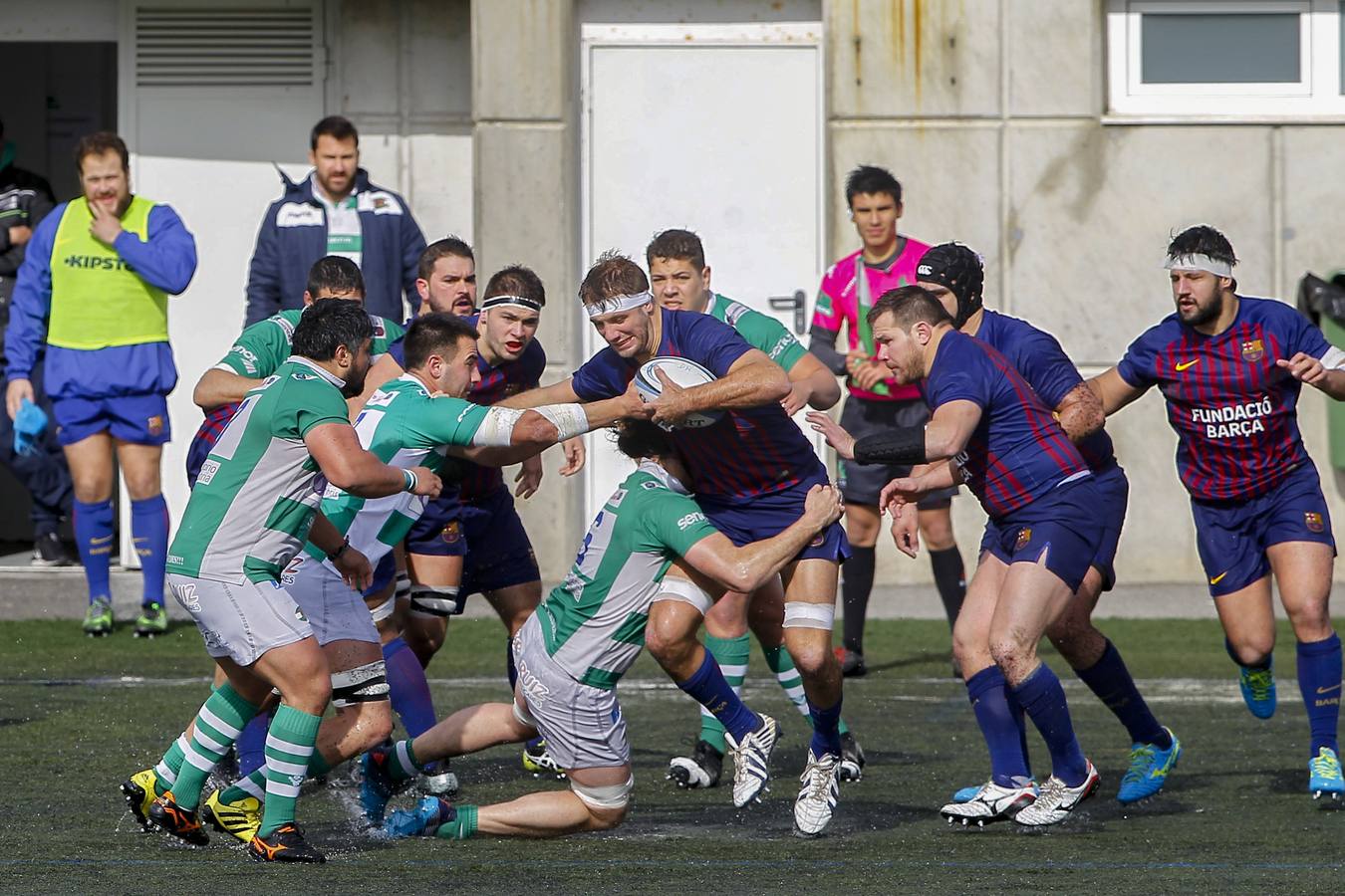 Fotos: Imágenes del partido Aldro Independiente-Barcelona