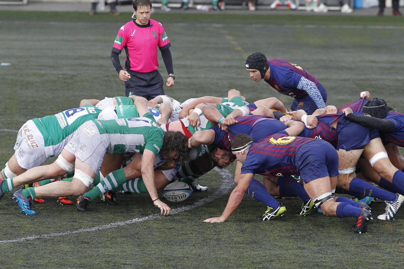 Fotos: Imágenes del partido Aldro Independiente-Barcelona