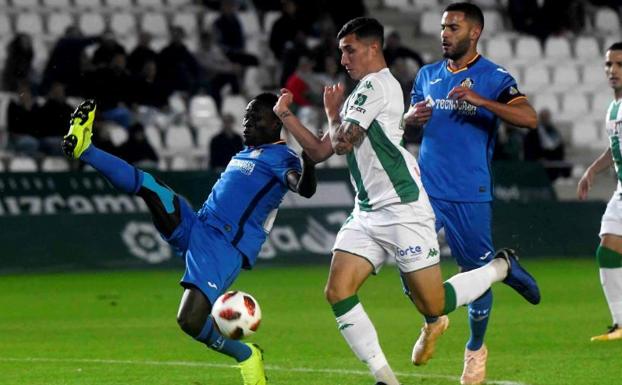 Jaime Mata sella la victoria del Getafe en Córdoba